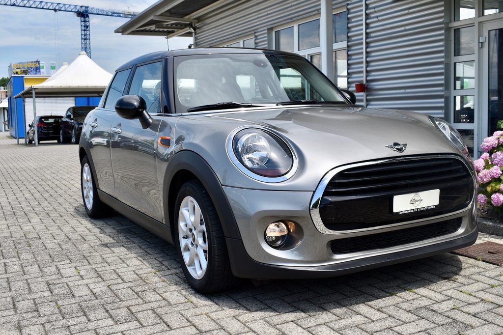 MINI Mini F55 1.5i Cooper gebraucht für CHF 14'999,