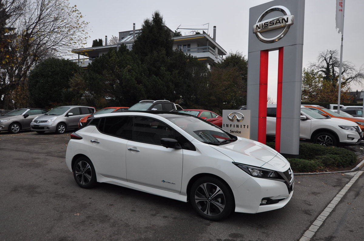 NISSAN Leaf Tekna 40kWh gebraucht für CHF 14'900,