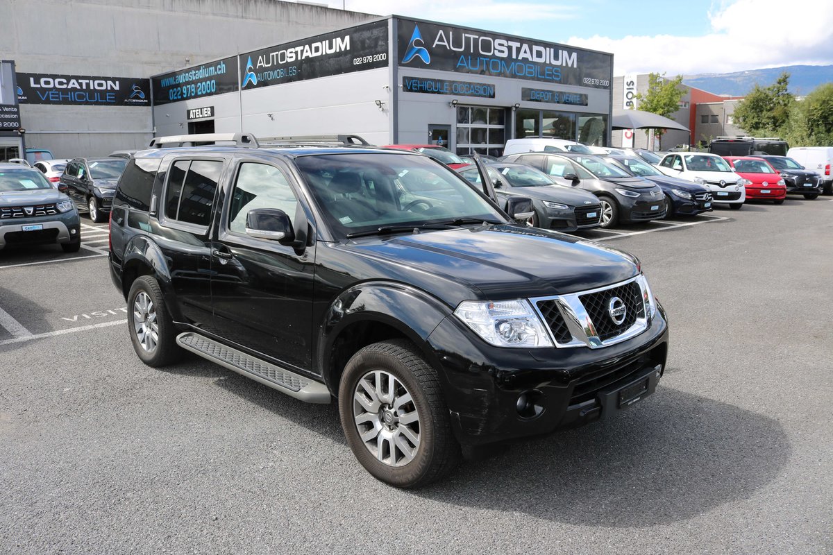 NISSAN Pathfinder 2.5 dCi LE Autom gebraucht für CHF 17'900,