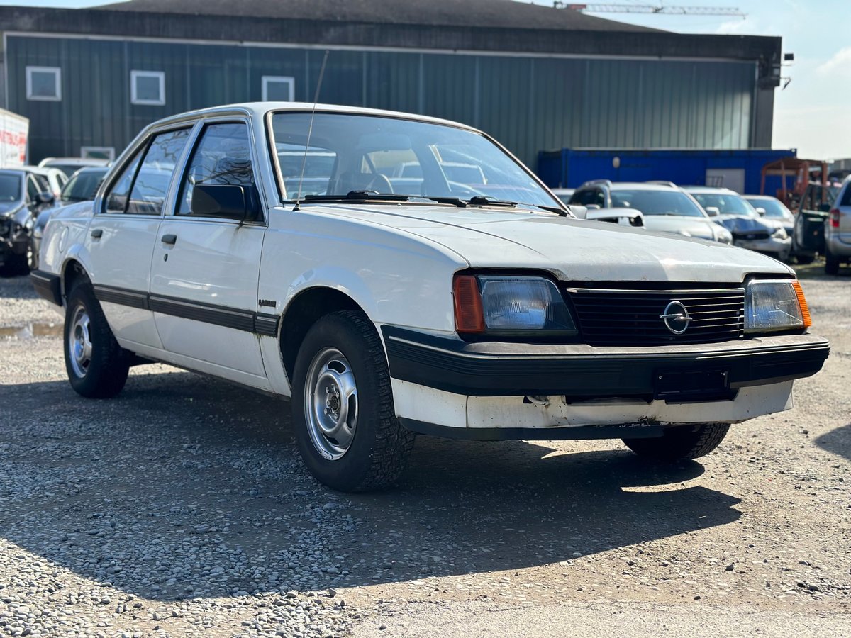 OPEL 1800 E gebraucht für CHF 3'200,