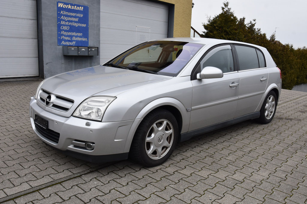 OPEL Signum 3.2 V6 gebraucht für CHF 2'950,