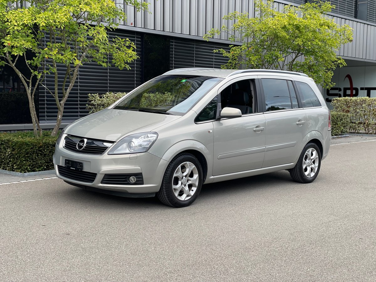 OPEL Zafira 2.2i 16V Cosmo gebraucht für CHF 5'990,