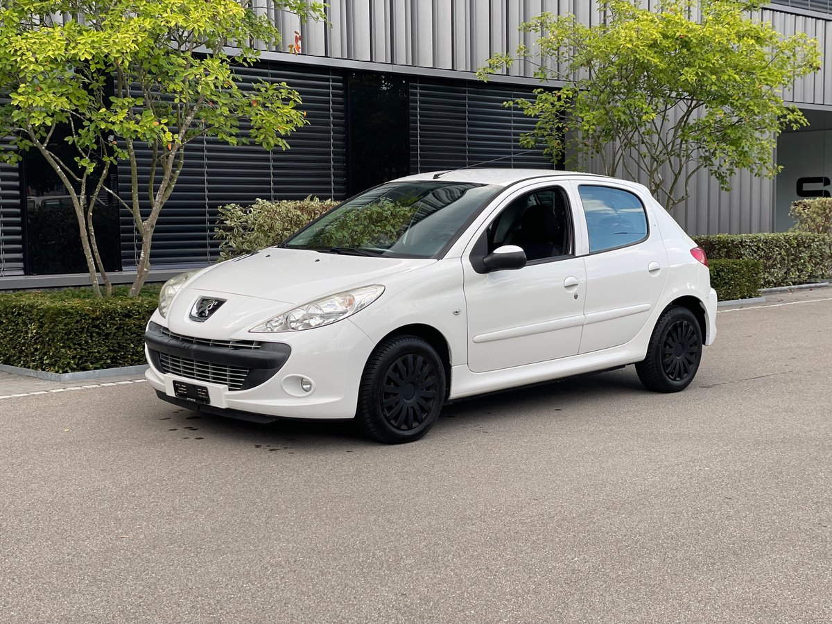 PEUGEOT 206+ 1.4 Trendy gebraucht für CHF 3'990,