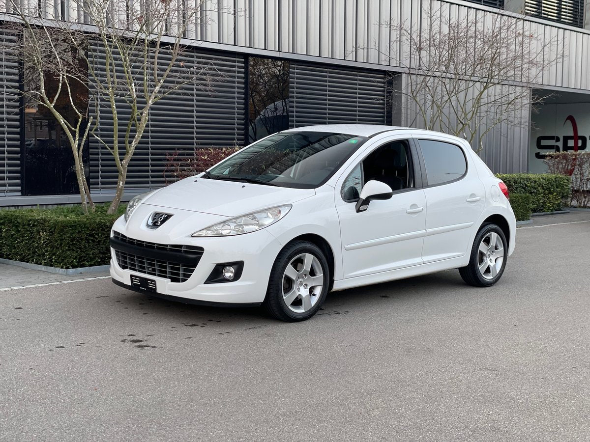 PEUGEOT 207 1.6 16V Allure Automat gebraucht für CHF 6'990,