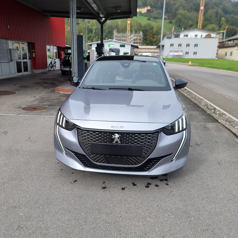 PEUGEOT 208 e