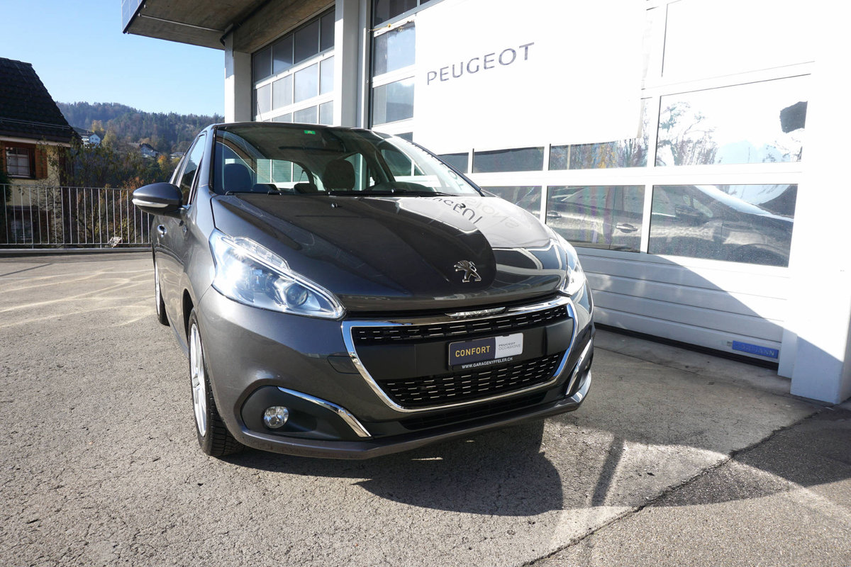 PEUGEOT 208 1.2 PureTech Signature gebraucht für CHF 9'950,