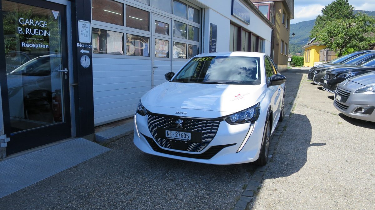 PEUGEOT 208 Elektrik Allure neu für CHF 33'900,