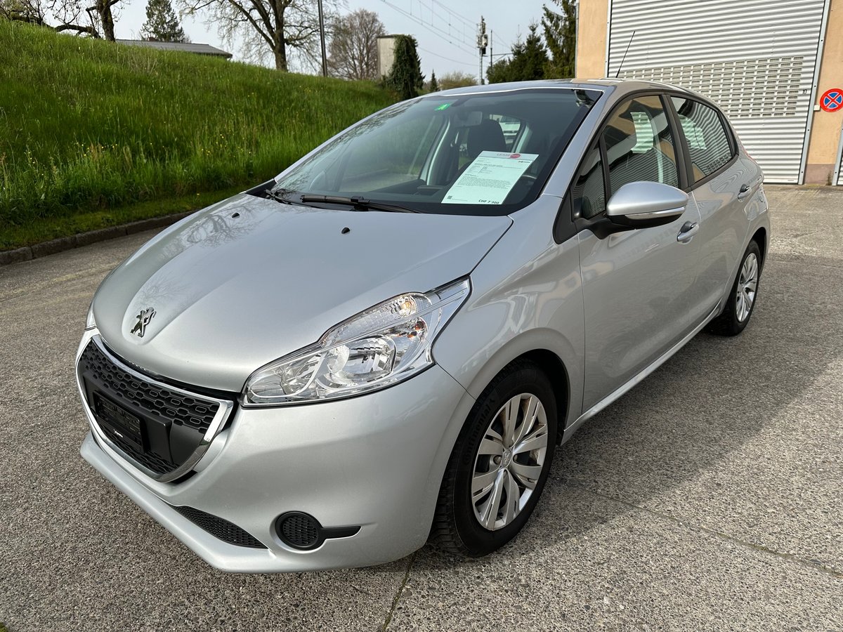 PEUGEOT 208 1.6 e