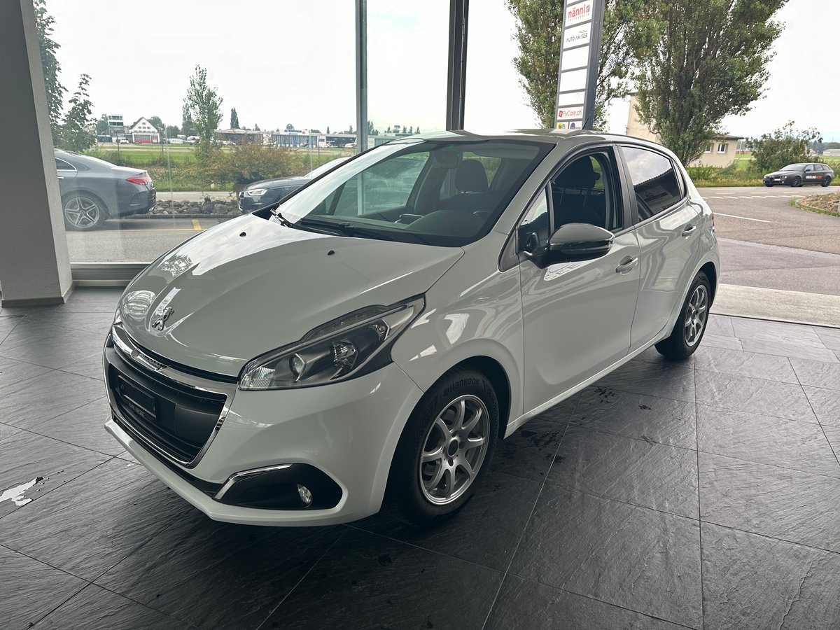 PEUGEOT 208 1.2 PureTech Style gebraucht für CHF 8'900,