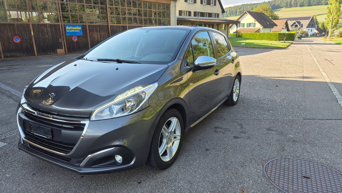 PEUGEOT 208 1.2 PureTech Style gebraucht für CHF 7'990,