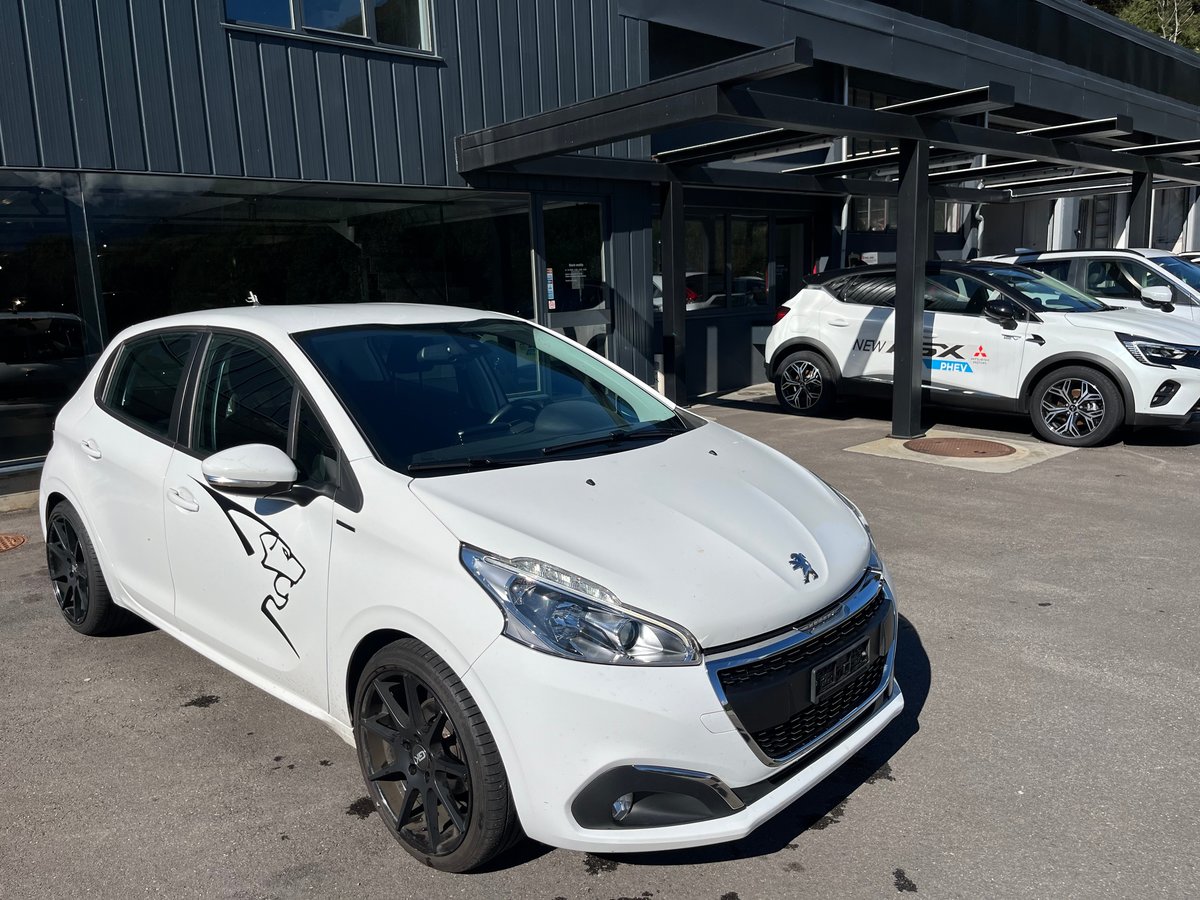 PEUGEOT 208 1.2 PureTech Signature gebraucht für CHF 8'900,