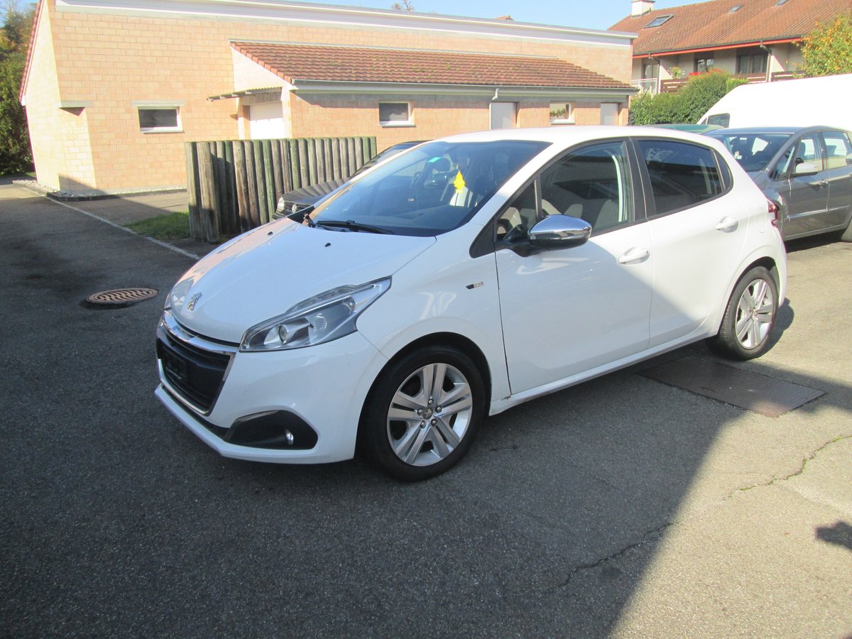 PEUGEOT 208 1.2 PureTech Access gebraucht für CHF 3'700,