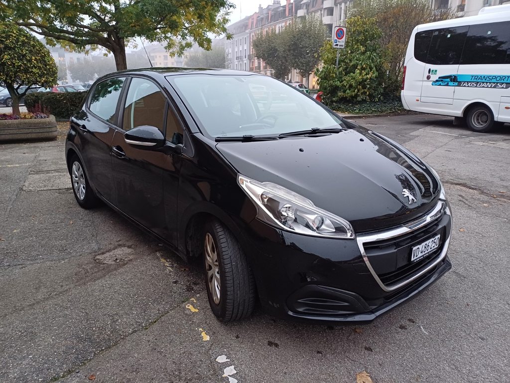 PEUGEOT 208 1.0 PureTech Access gebraucht für CHF 5'590,