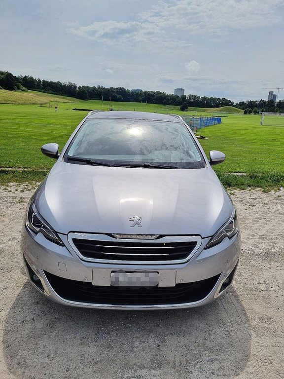 PEUGEOT 308 SW 1.2 PureTech 130 Ac gebraucht für CHF 15'000,