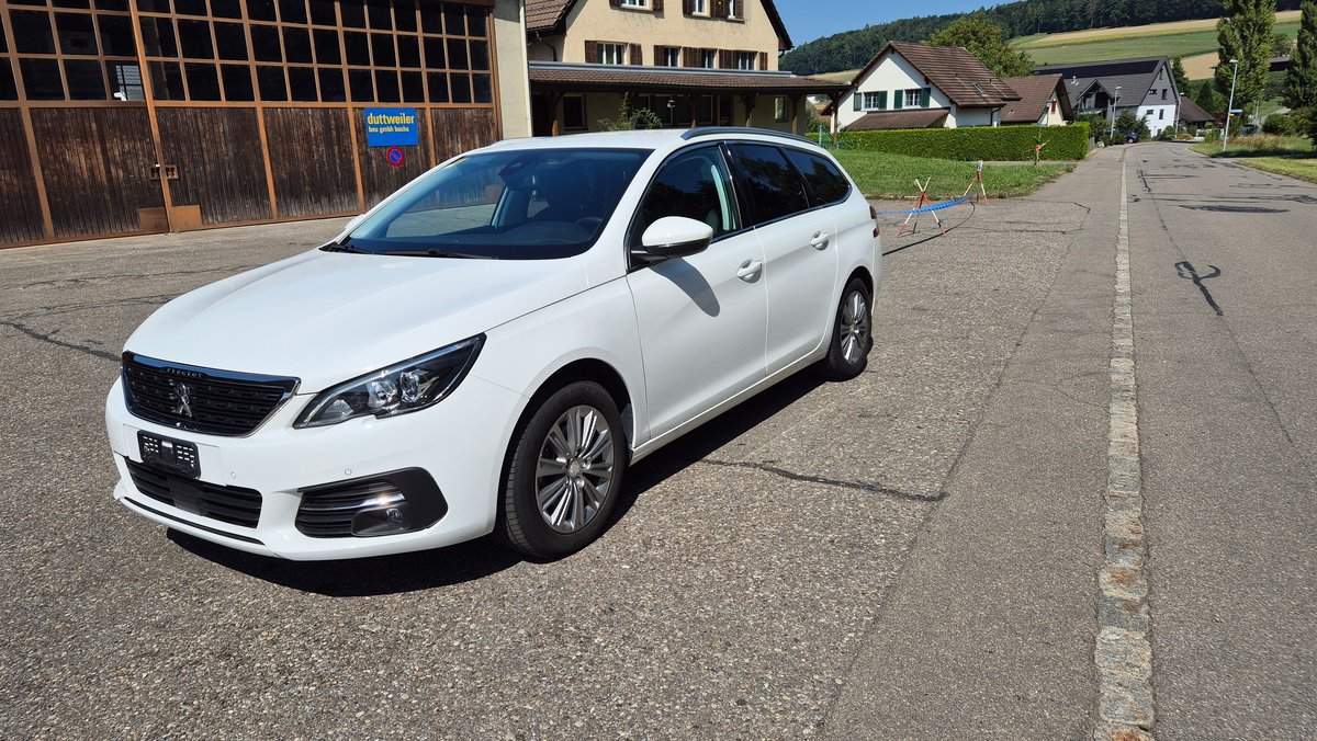 PEUGEOT 308 SW 1.5 BlueHDI Allure gebraucht für CHF 15'990,