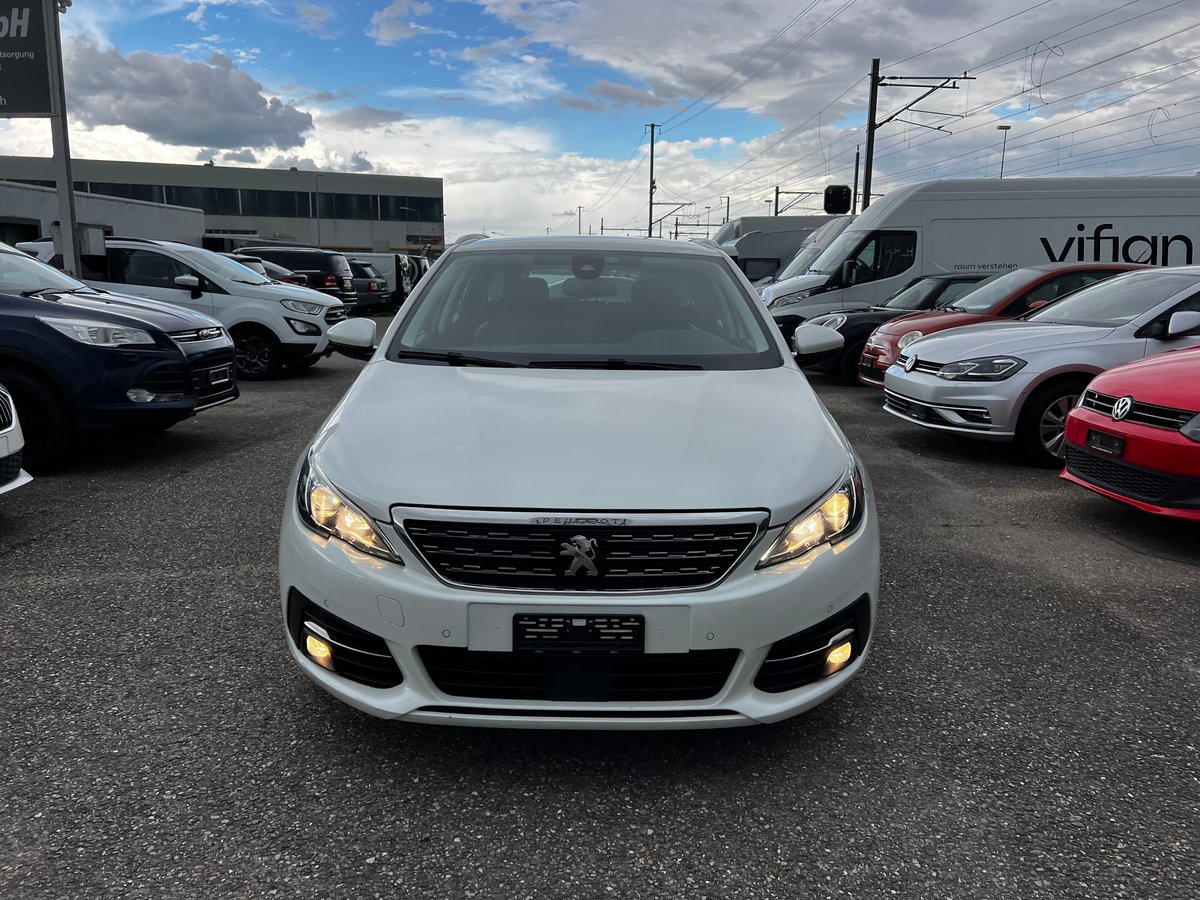 PEUGEOT 308 SW 1.2 Pure Tech Style gebraucht für CHF 8'999,