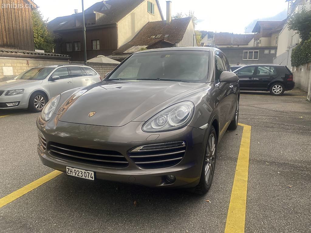 PORSCHE Cayenne 3.0 V6 S Hybrid gebraucht für CHF 19'000,