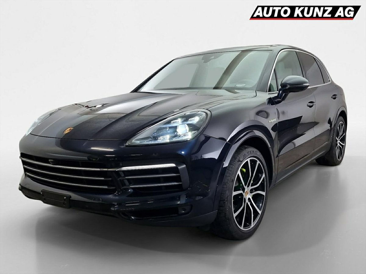 PORSCHE Cayenne E