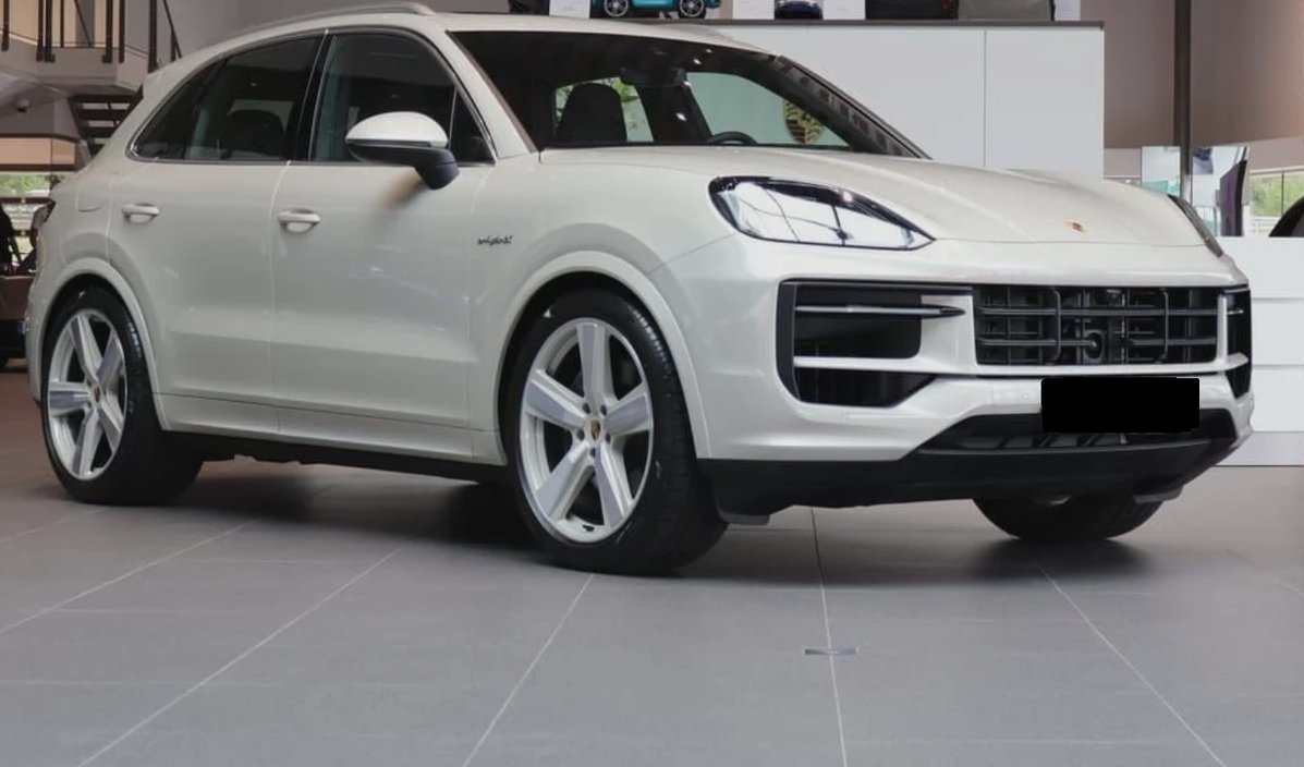 PORSCHE Cayenne E