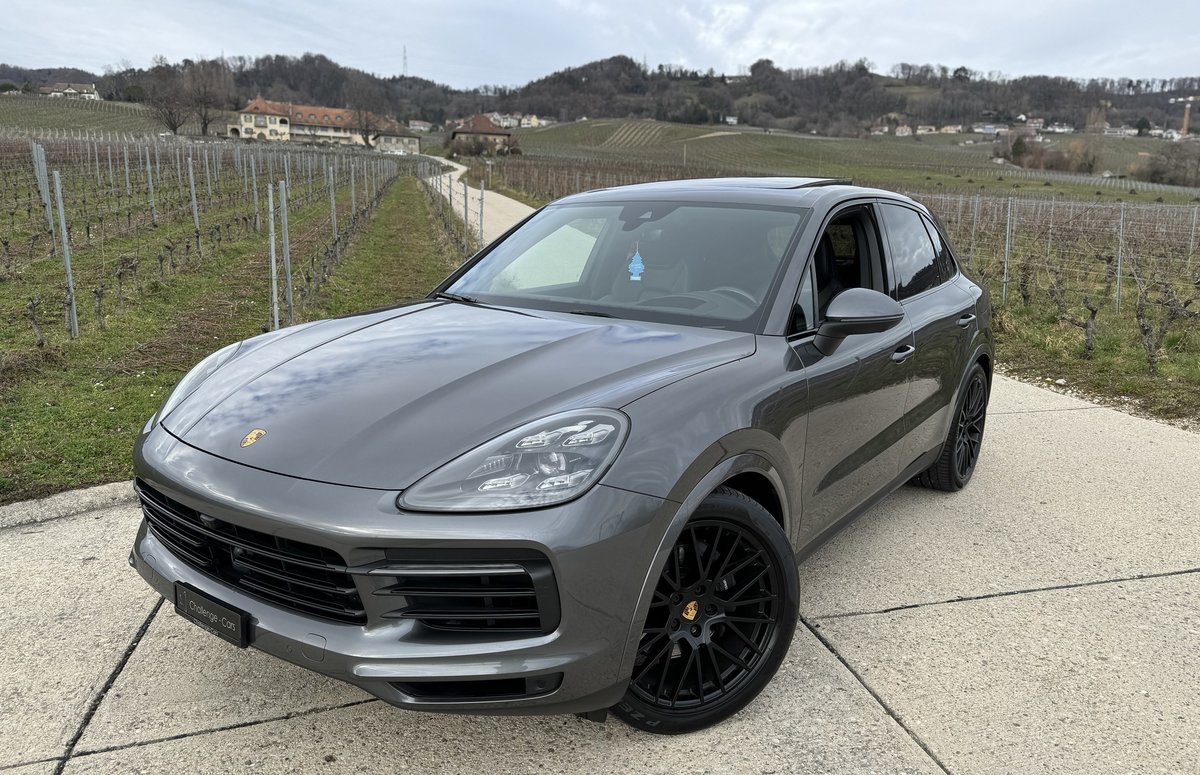 PORSCHE Cayenne E