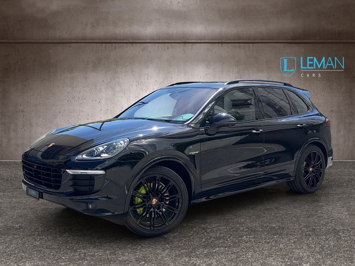 PORSCHE Cayenne S E