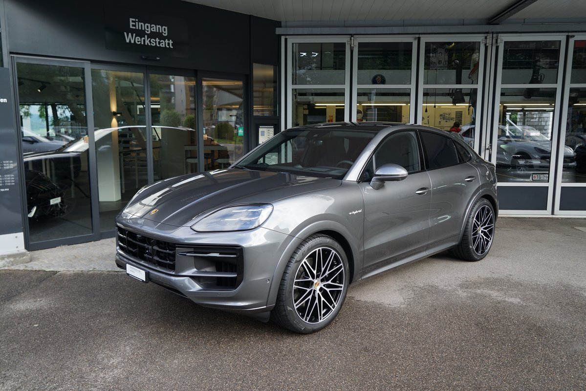 PORSCHE Cayenne Coupé E