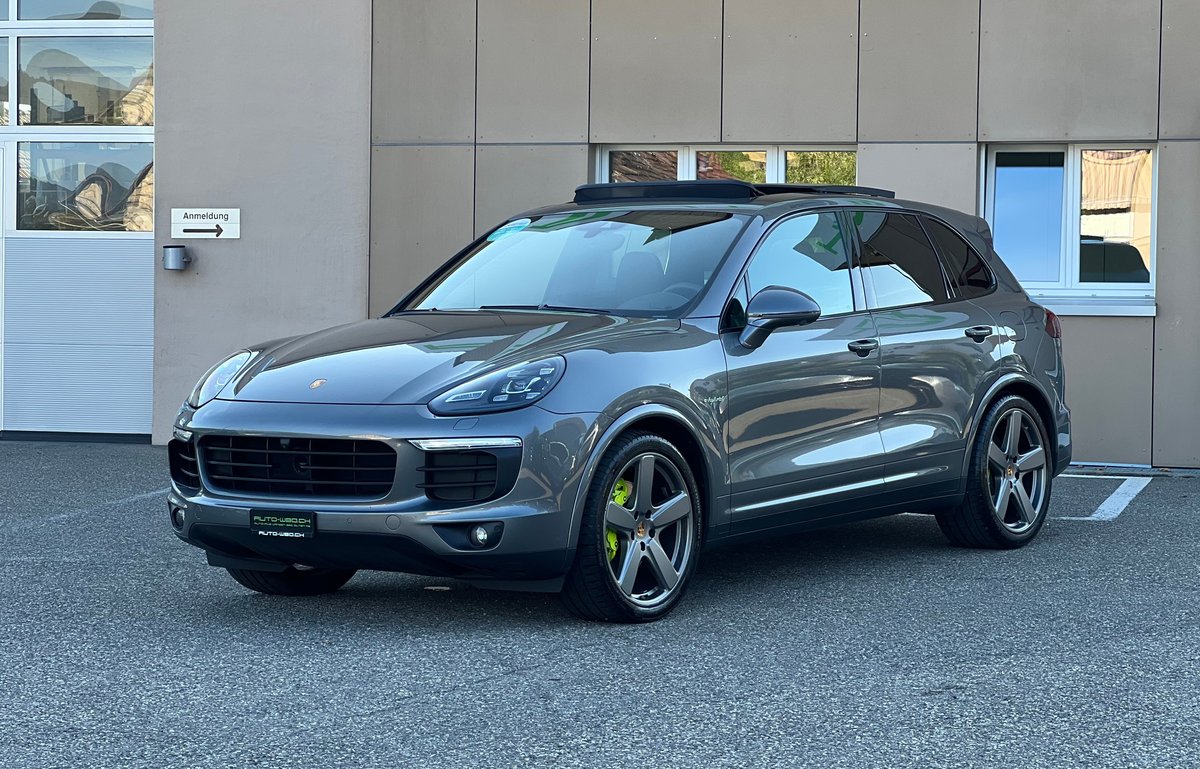 PORSCHE Cayenne S E