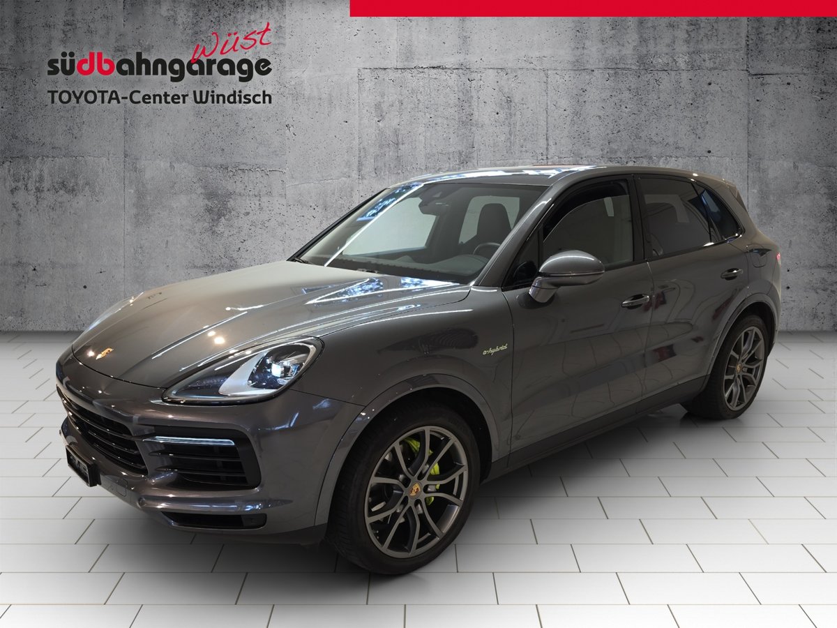 PORSCHE Cayenne E