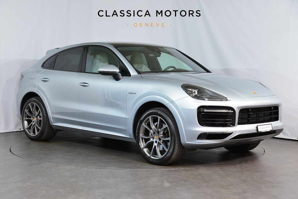 PORSCHE Cayenne Coupé E