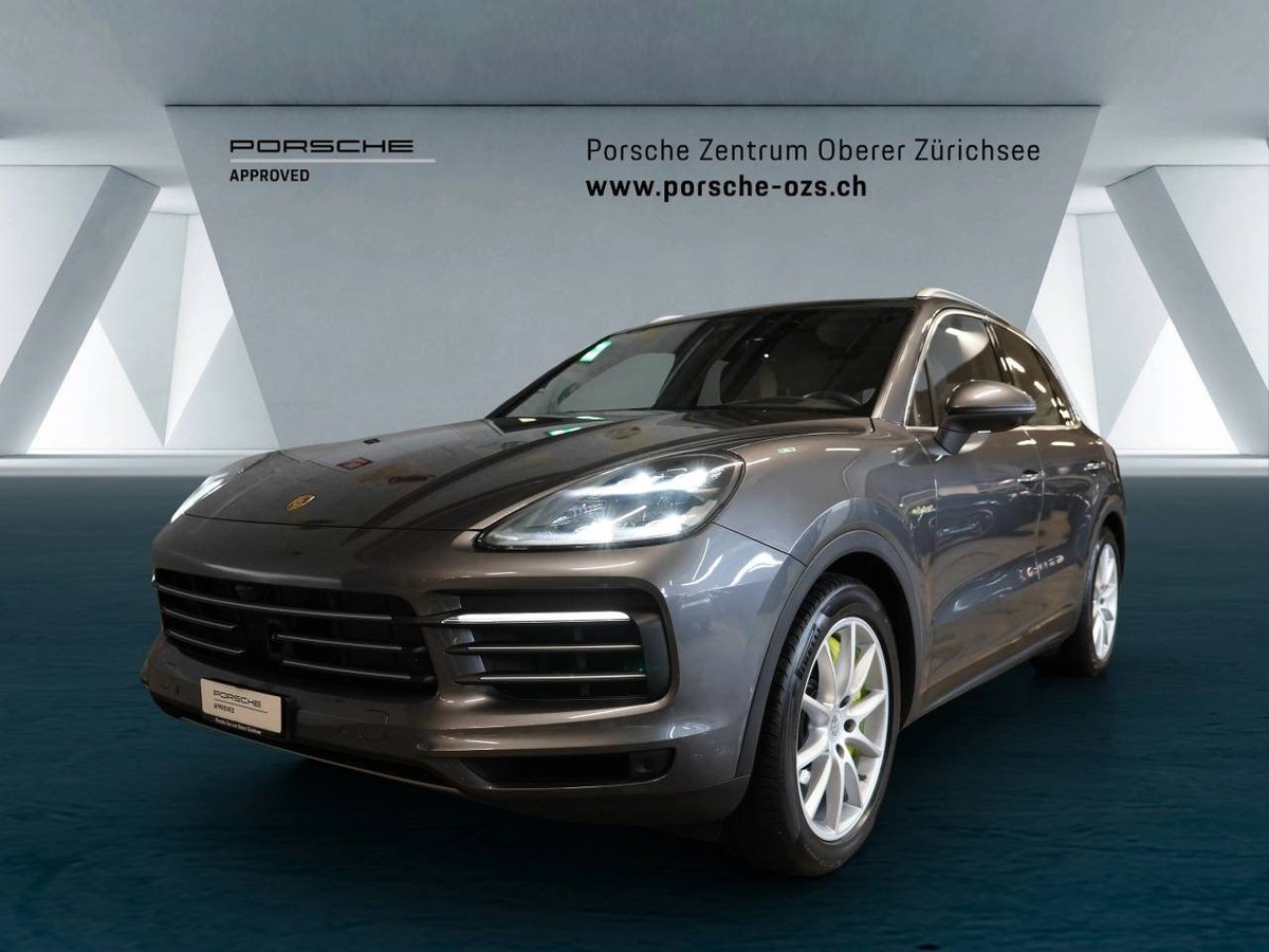 PORSCHE CAYENNE E