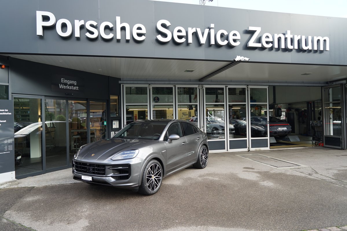 PORSCHE Cayenne Coupé E