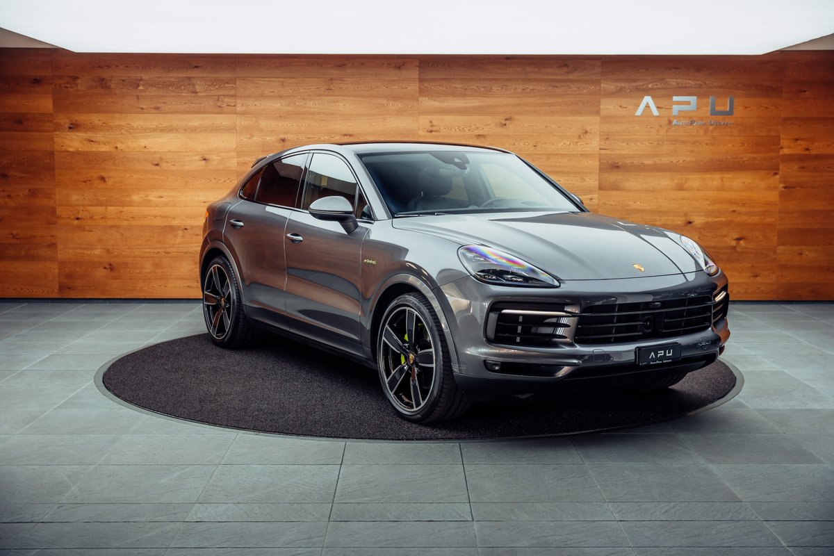 PORSCHE Cayenne Coupé E