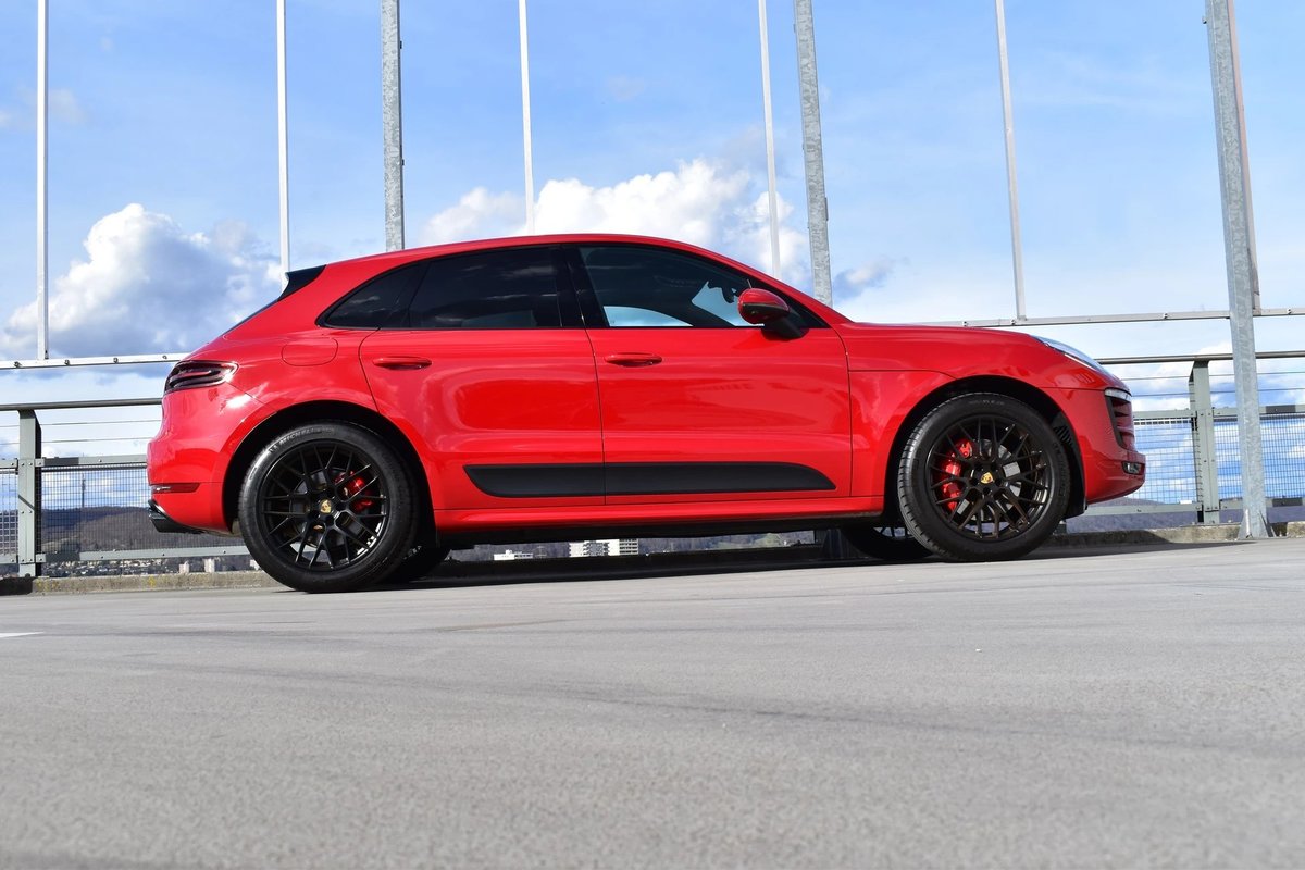 PORSCHE MACAN GTS BLACK PDK l 360 gebraucht für CHF 59'999,