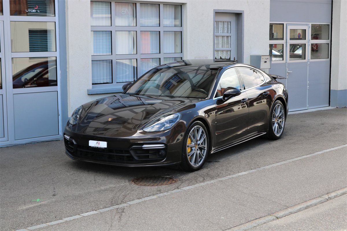 PORSCHE Panamera Turbo S E