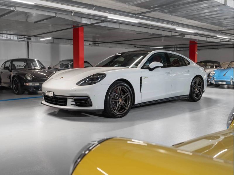 PORSCHE PANAMERA E