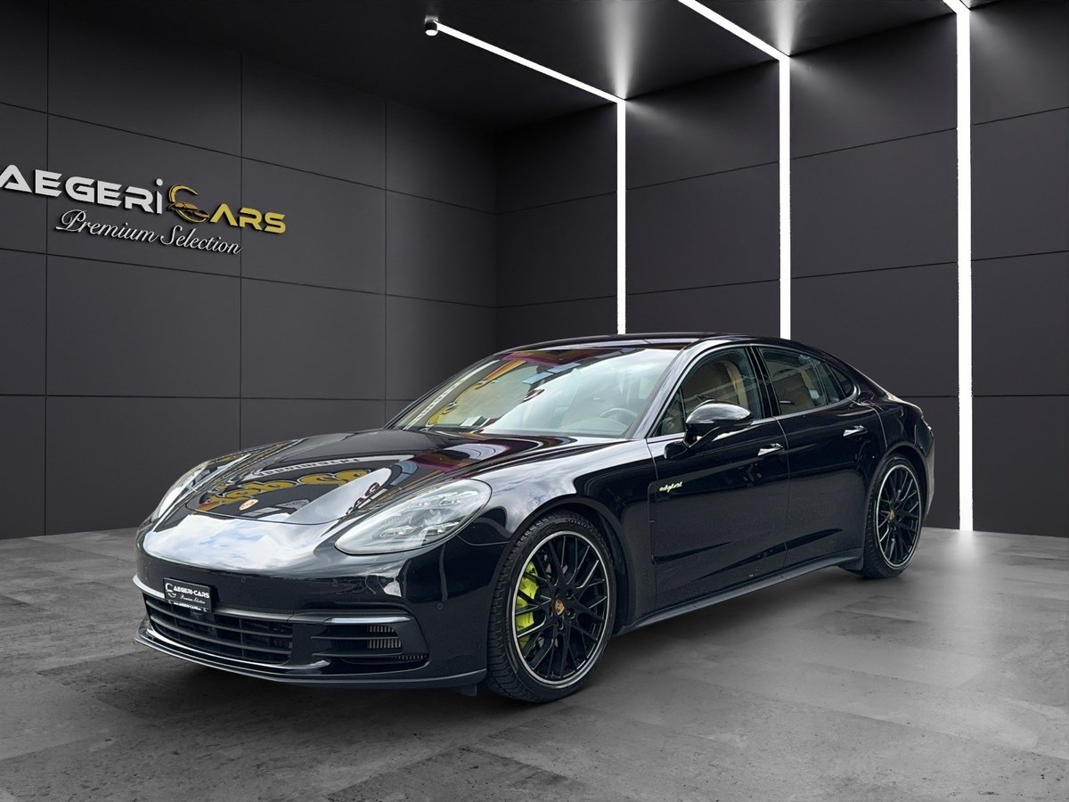 PORSCHE Panamera 4 E