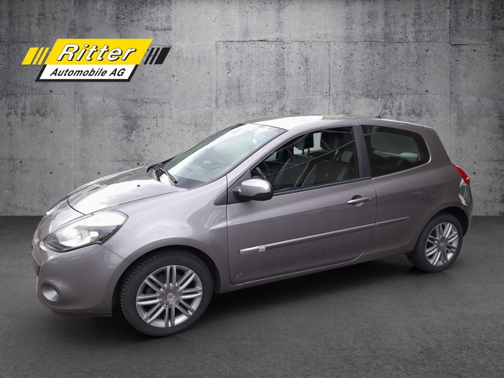 RENAULT Clio 1.2 TCe 100 Expressio gebraucht für CHF 3'900,