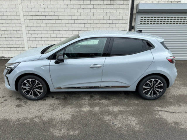 RENAULT Clio 1.6 E