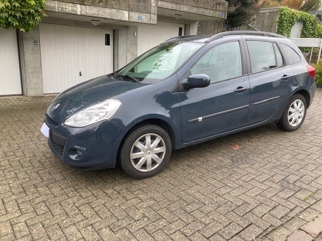 RENAULT Clio Grandtour 1.2 TCe 100 gebraucht für CHF 1'400,