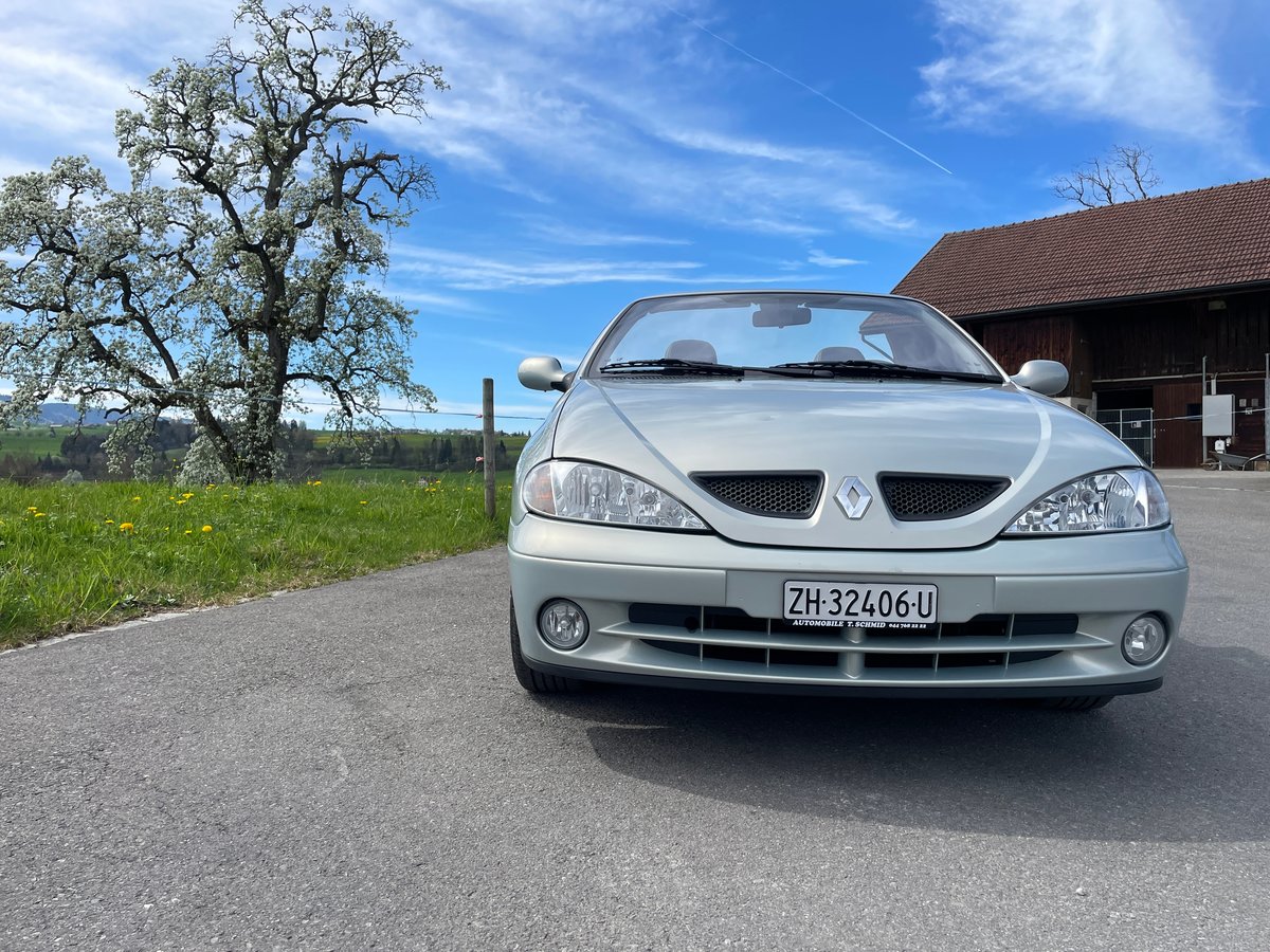 RENAULT Mégane 2.0 16V IDE Luxe gebraucht für CHF 5'800,