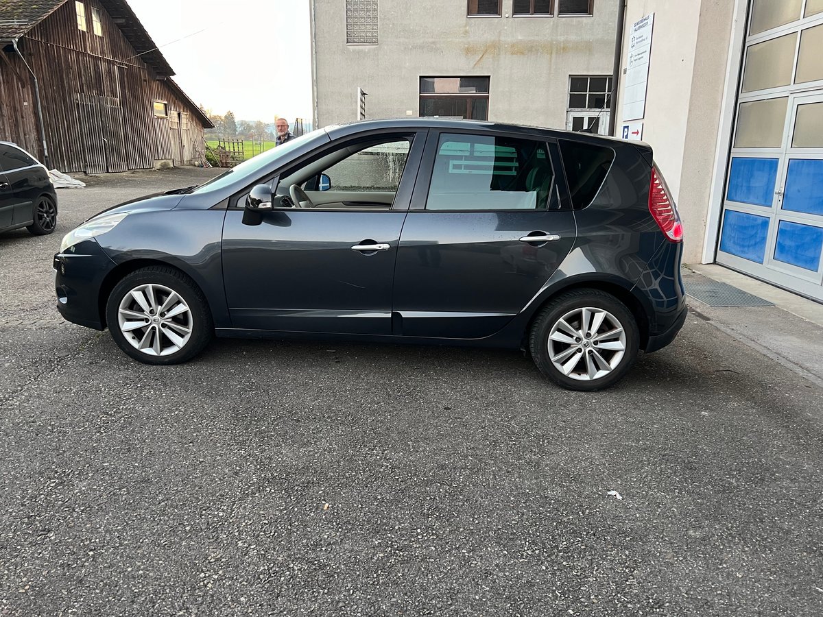 RENAULT Scénic 2.0 dCi Privilège A gebraucht für CHF 6'900,