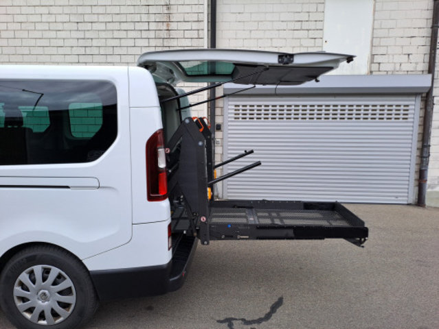 RENAULT Trafic Passenger Business gebraucht für CHF 32'500,