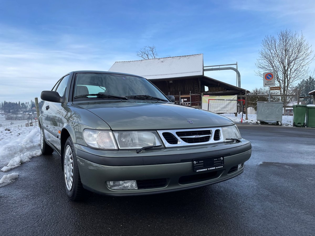 SAAB 9