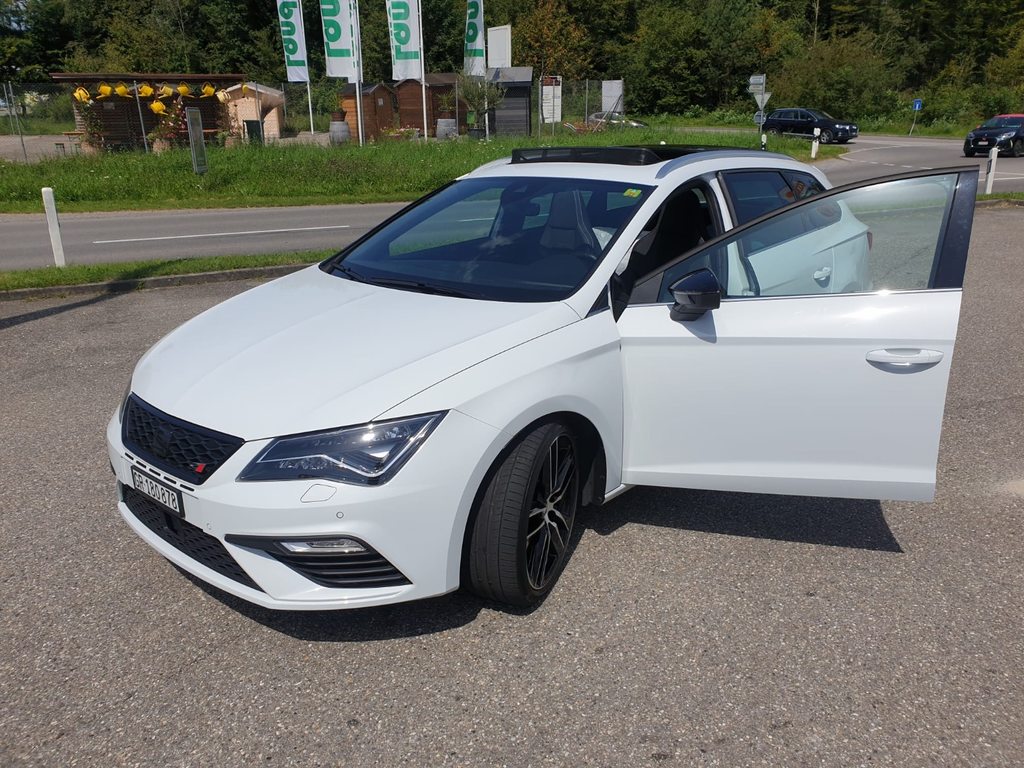 SEAT Leon ST 2.0 TSI 300 Cupra 4Dr gebraucht für CHF 23'900,