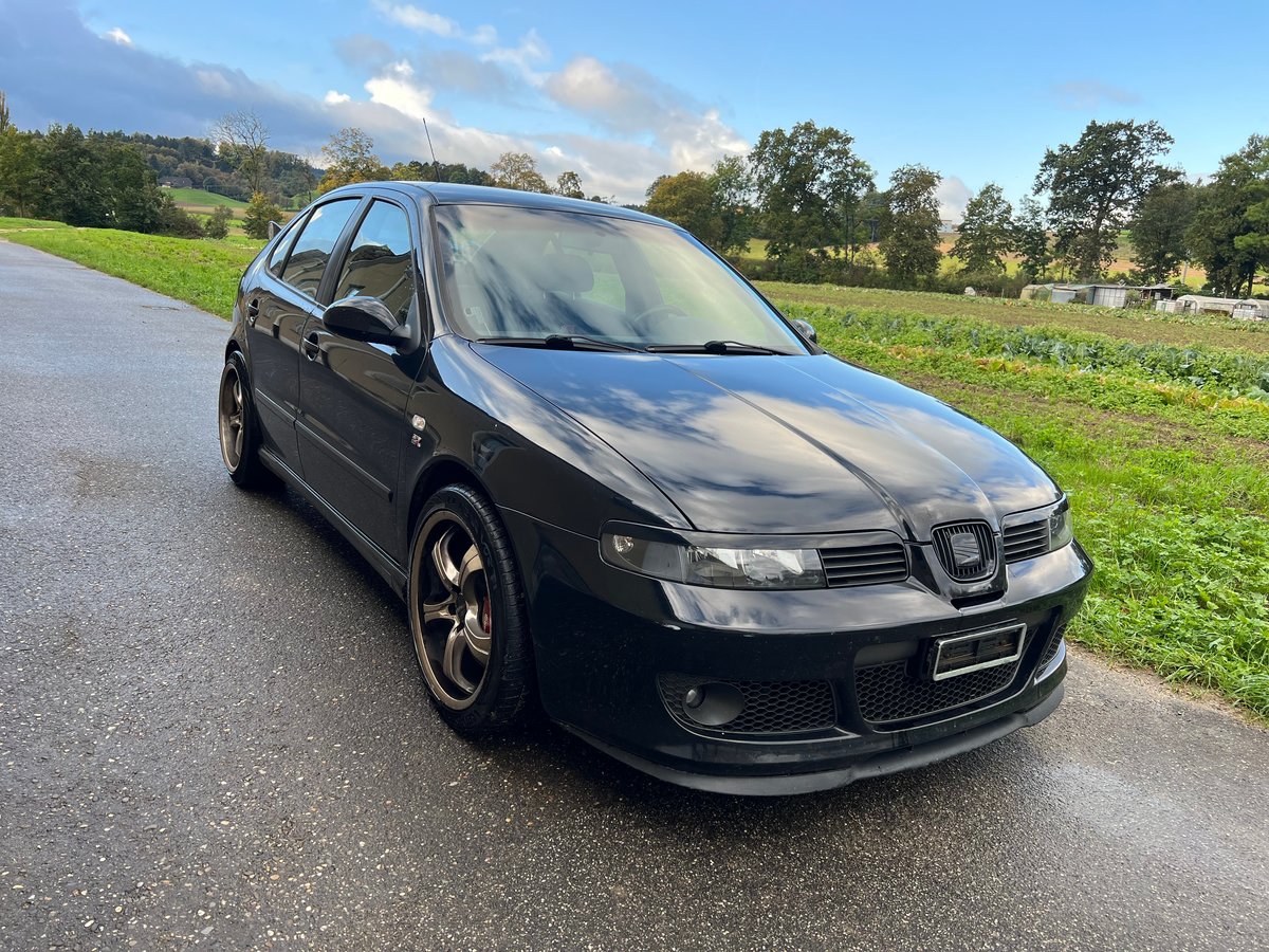 SEAT Leon 1.8 T R gebraucht für CHF 3'900,