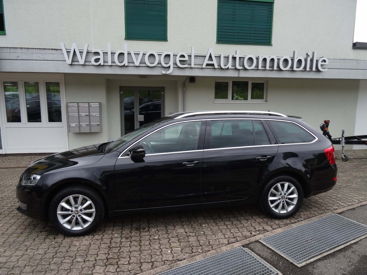 SKODA Octavia Combi 1.8 TSI Elegan gebraucht für CHF 17'500,