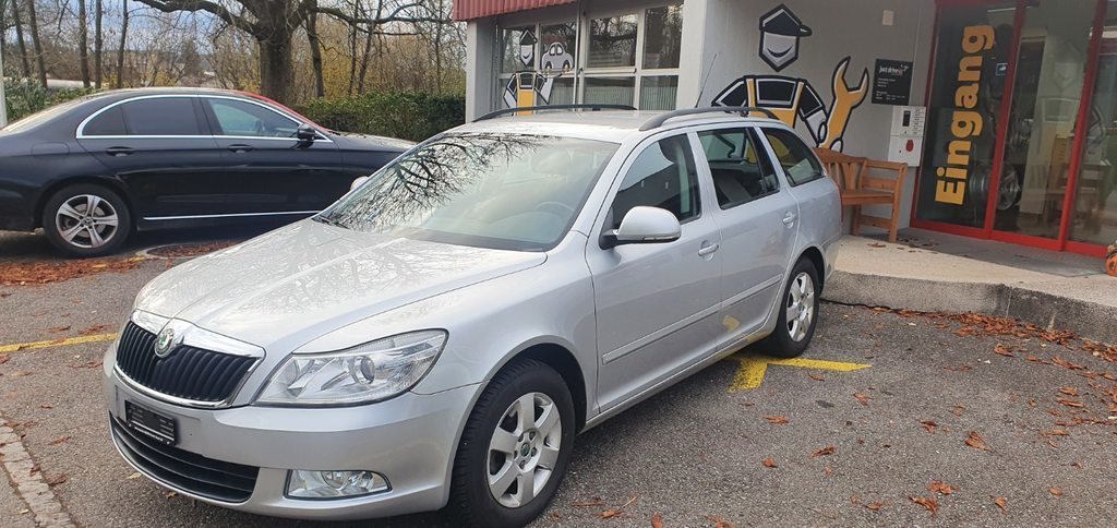 SKODA Octavia Combi 1.8 T