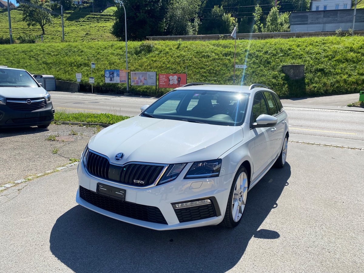 SKODA Octavia Combi 2.0 TDI RS 4x4 gebraucht für CHF 26'900,