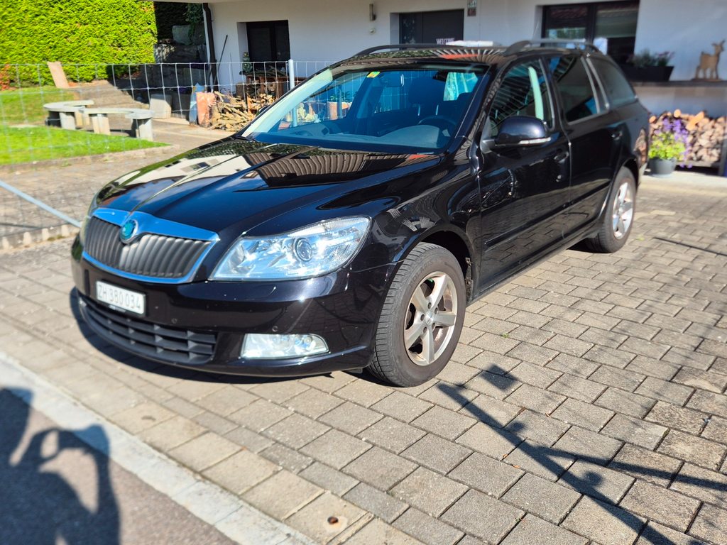 SKODA Octavia Combi 2.0 TDI Advent gebraucht für CHF 4'500,