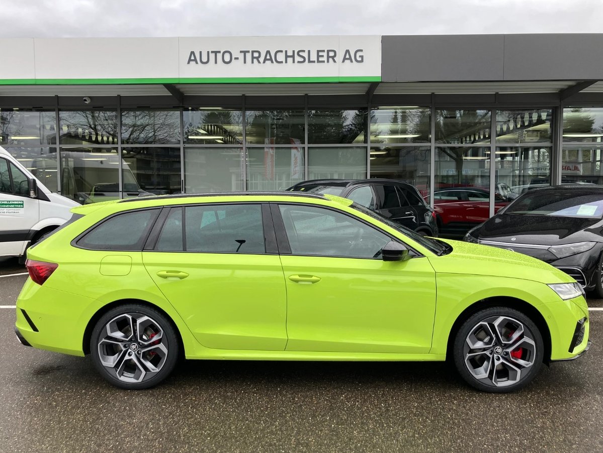 SKODA Octavia Combi 2.0 TSI DSG RS gebraucht für CHF 48'900,